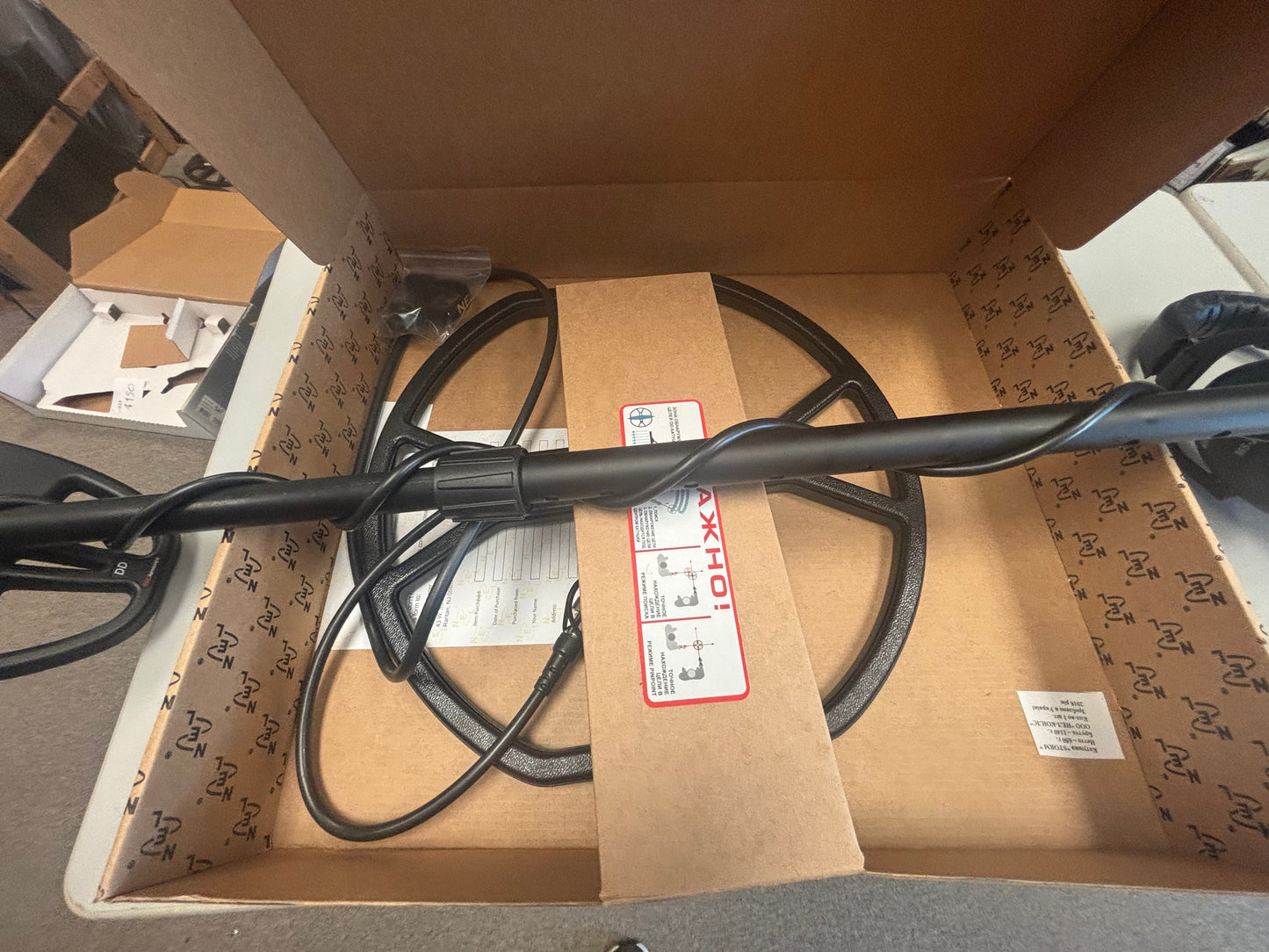 Used Garrett AT Gold Metal Detector – With New/Old Stock Nel Storm Coil