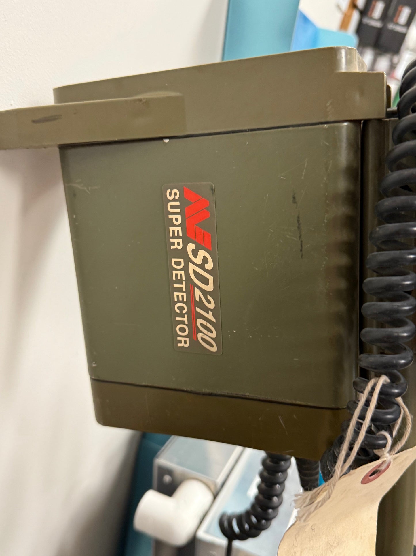 Used Minelab SD 2100 Metal Detector