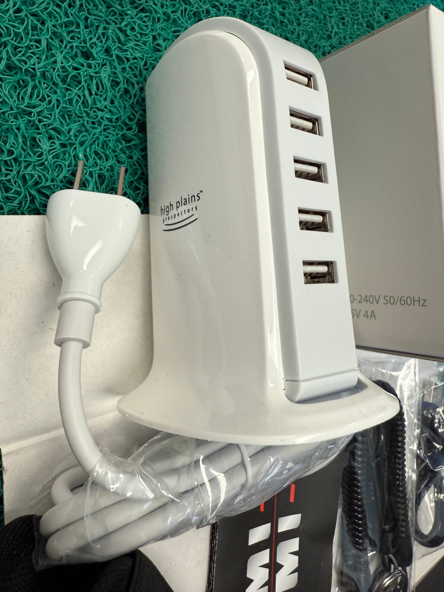 High Plains 5-Port USB Power Adapter with Emergency Power Bank – Perfect for Metal Detecting Trips