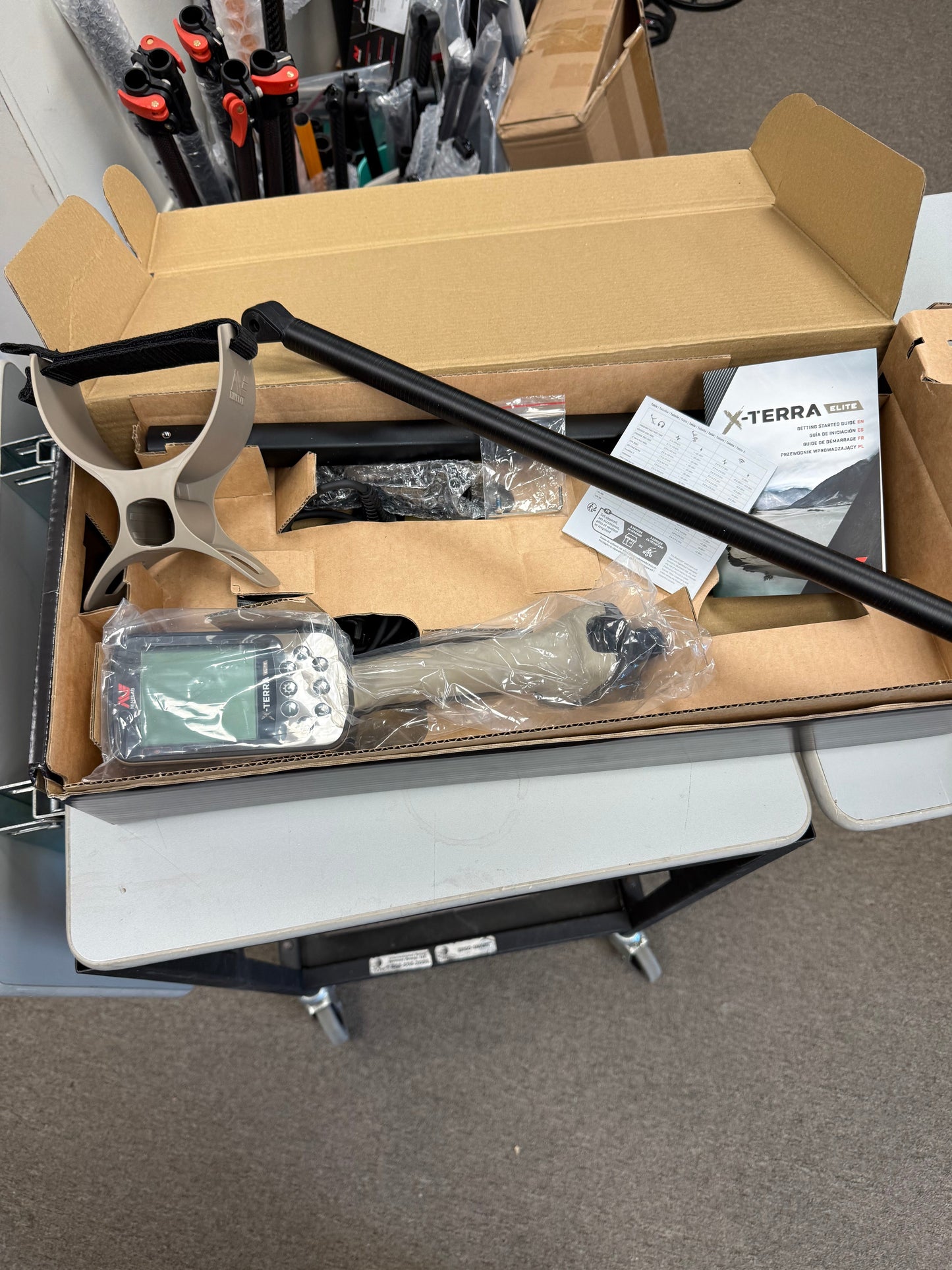 Used Minelab X-TERRA Elite Metal Detector - Open Box Return - Full Warranty