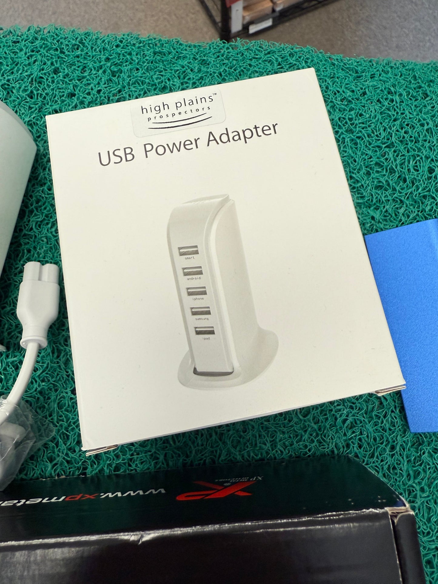 High Plains 5-Port USB Power Adapter with Emergency Power Bank – Perfect for Metal Detecting Trips