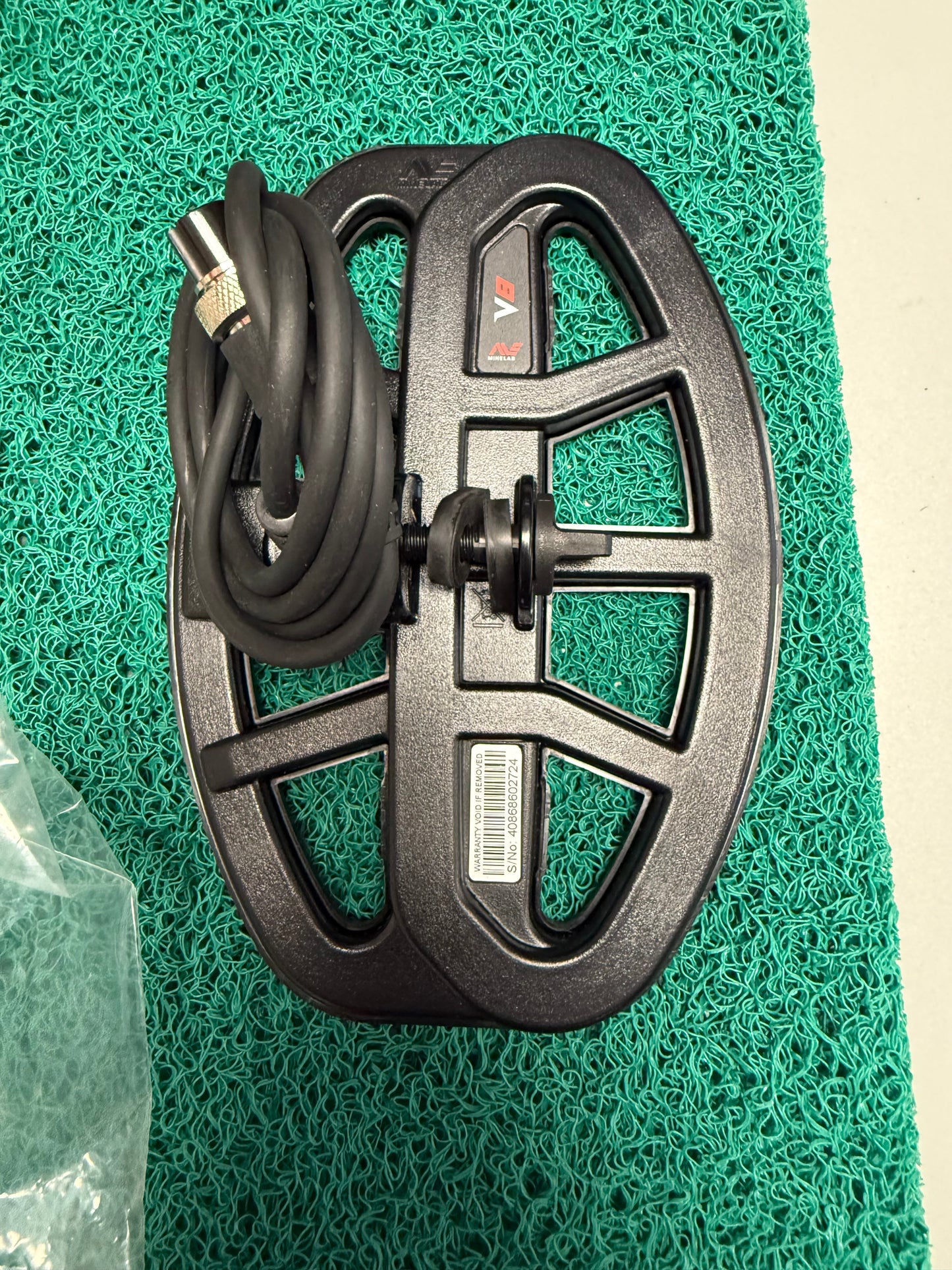 Open Box Minelab Vanquish V8 8" x 5" Double-D Search Coil – Unused OEM Accessory