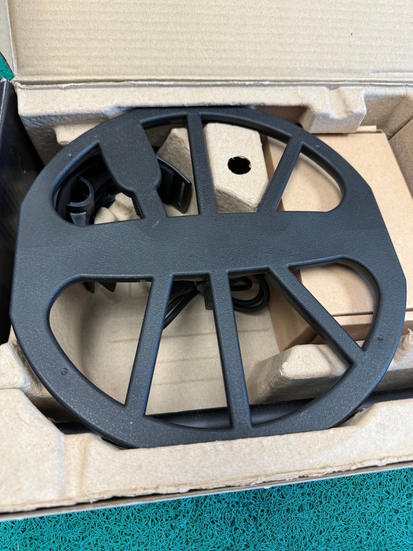 Open Box Minelab Equinox 800 Metal Detector – Used Once, Full Warranty, Complete Kit