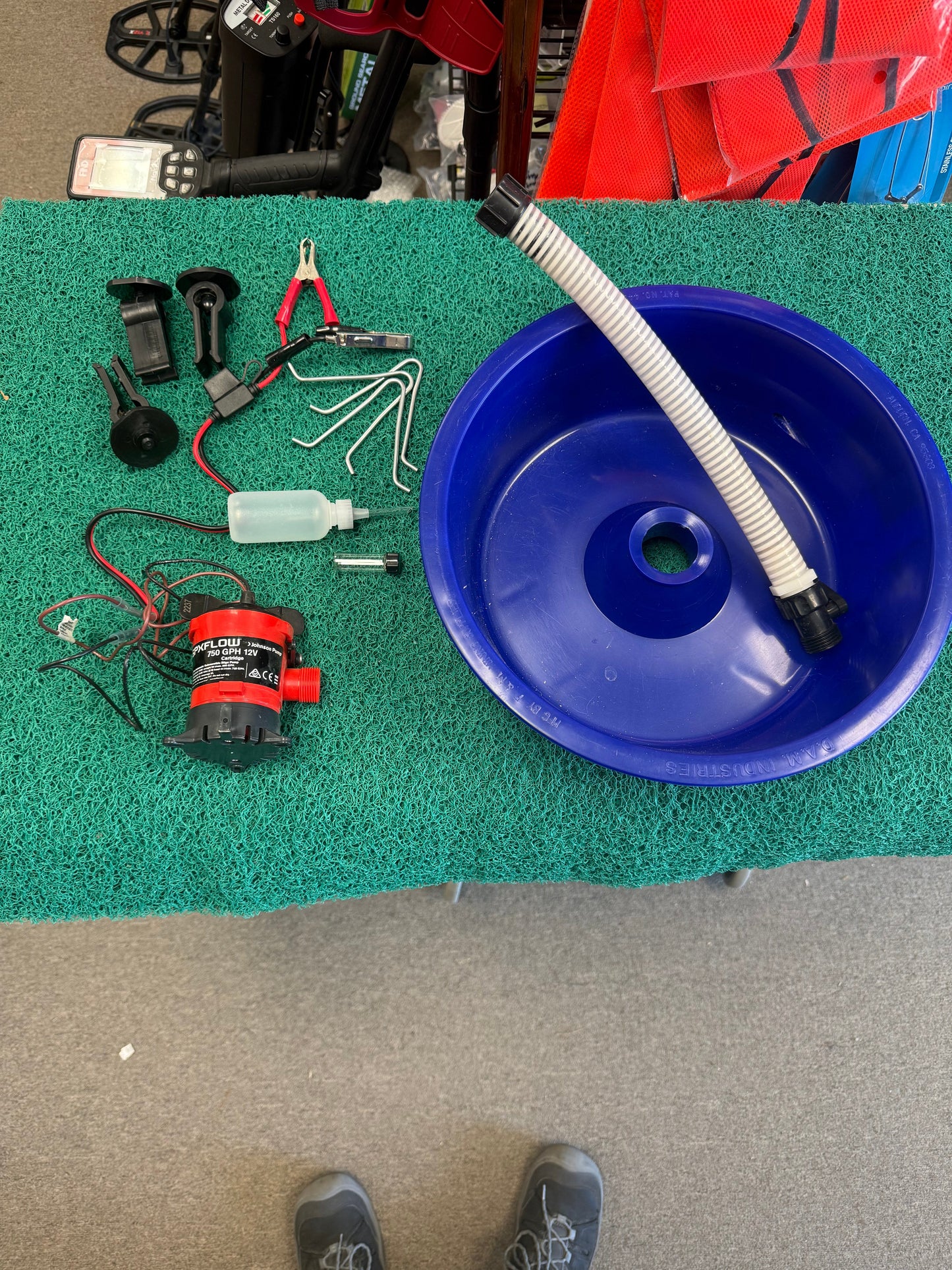 Used - Blue Bowl Plumbed with Leg Levelers and Free Junior Snuffer Bottle and 1oz Glass Vial