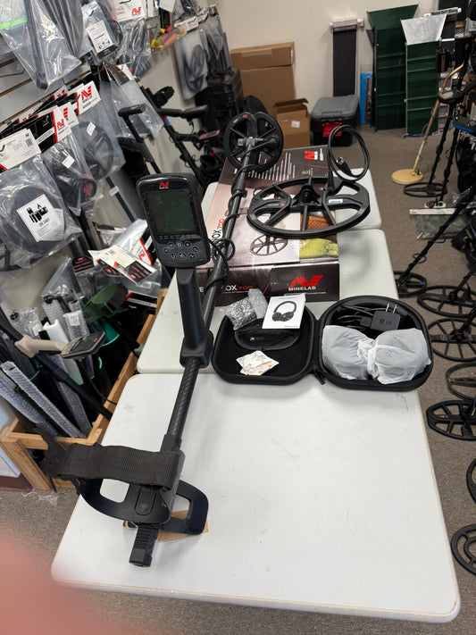 Slightly Used Minelab Equinox 700 Metal Detector with 6" EQX06 Coil