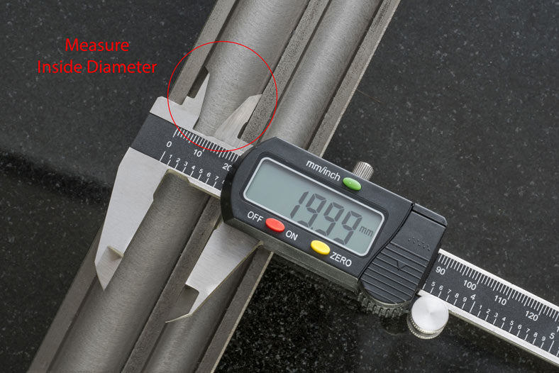 6" LCD Digital Caliper with Extra Battery and Case