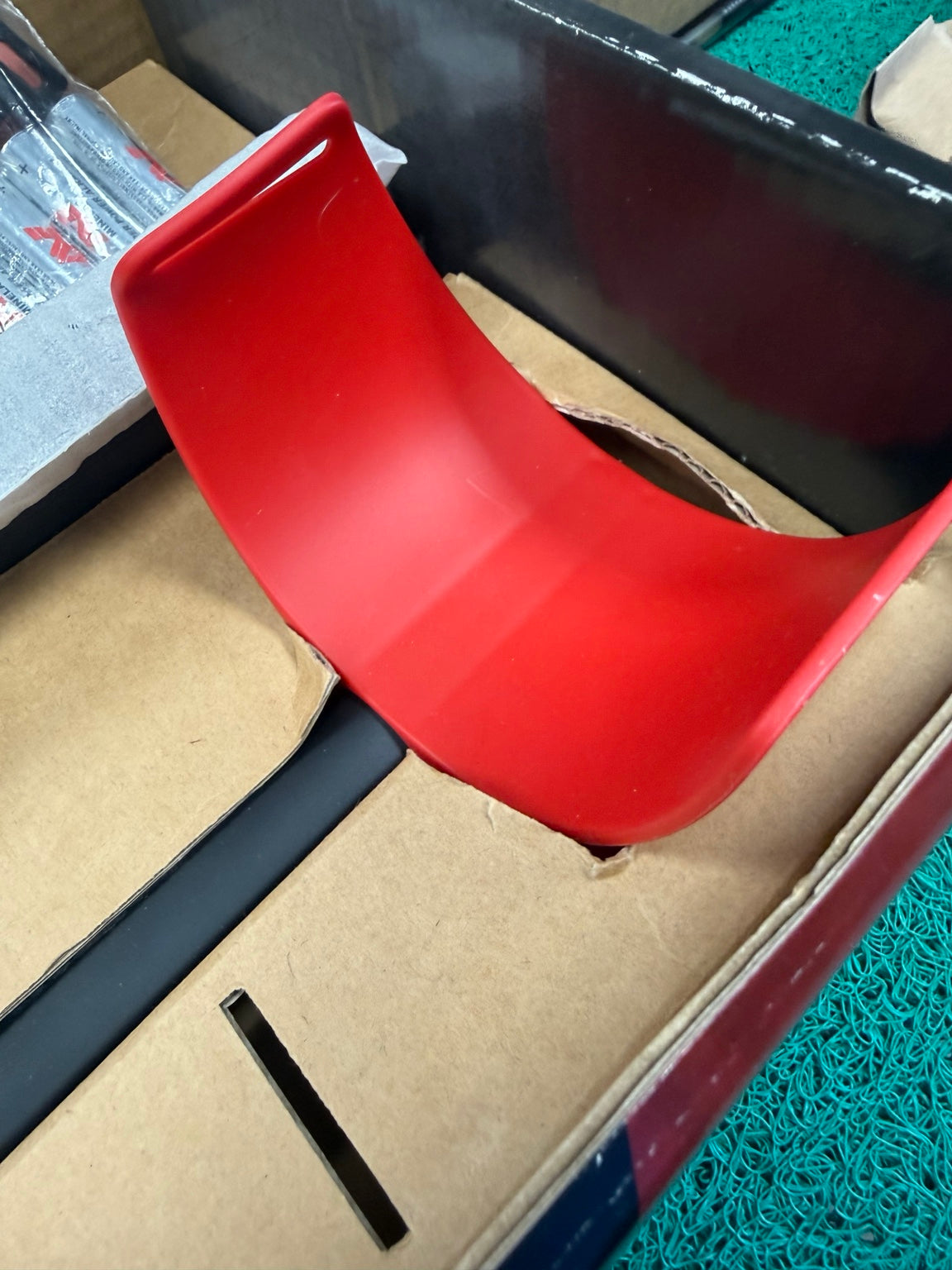 Minelab VANQUISH 340 red arm cuff open box condition